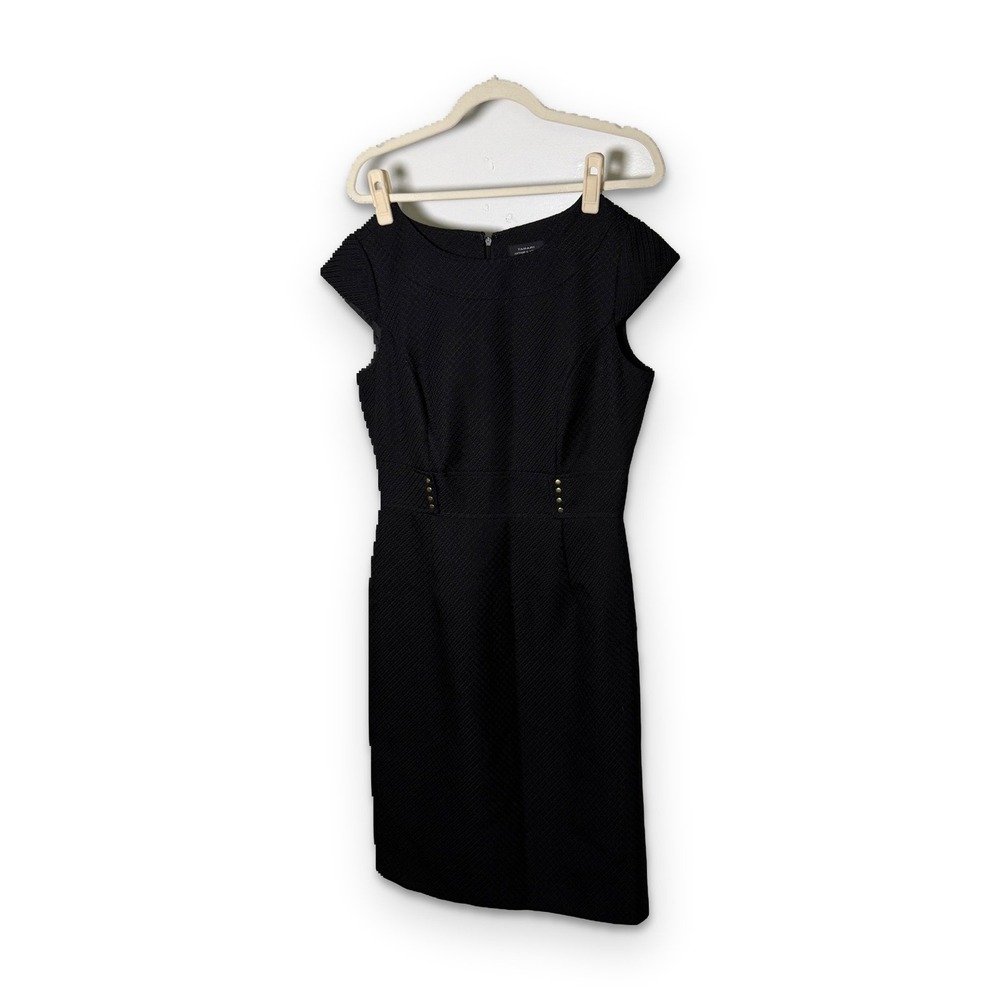 Tahari Arthur S Levine Black Textured Cap Sleeve Sheath Dress Size 8 Studded